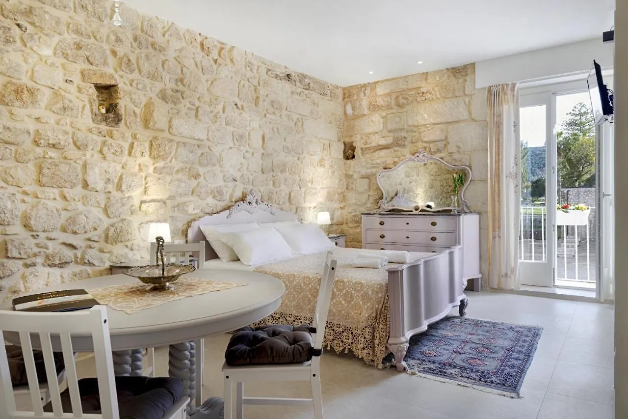 Hyblaliferooms Ragusa Guest house
